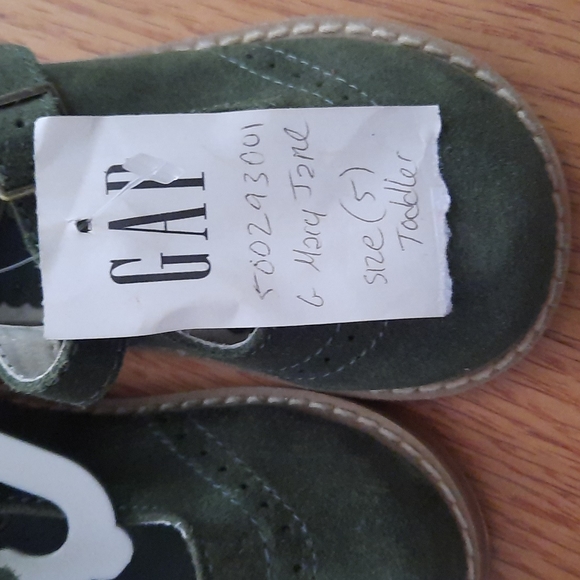 GAP Shoes Sz 5 Toddler Gap Mary Jane Shoes Green Leather Upper